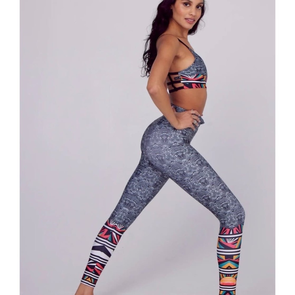 NEW Free People Onzie Ritual Legging Bra SET. Size Medium (fits like a SM/XSM). - Picture 2 of 16